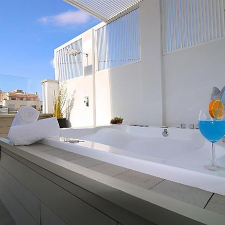 Incredible Penthouse With Jacuzzi In The Center, Unique In The Area Leilighet Barcelona Eksteriør bilde